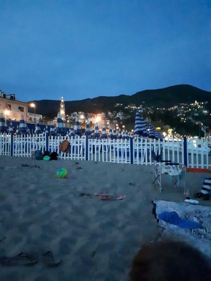 Appartamento Terrazza Vista Mare Mozzafiato Монелья Экстерьер фото